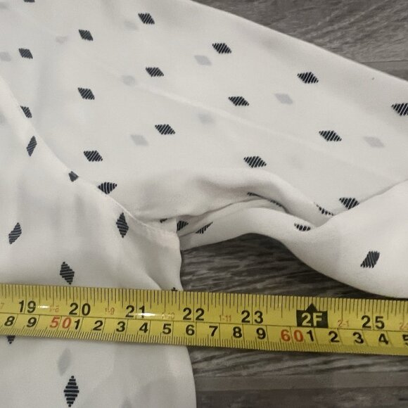 LOFT Women's Tie Neck Diamond Pattern Blouse Size Large Cream Black Sheer Career - Picture 5 of 7